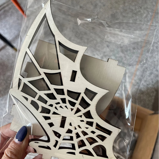 1Pcs Floating Animal Display Shelf, Wall Shelf, Corner Hollowing Creative Shape Storage Shelf, Home Decoration,Used in Halloween
